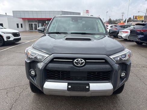 Used 2024 Toyota 4Runner TRD Off-Road image 2