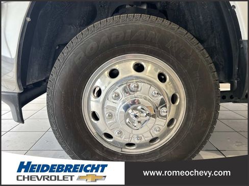 Used 2025 RAM 3500 Big Horn AWD/4WD image 7
