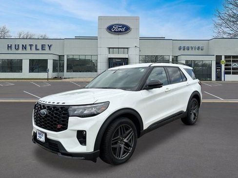 Used 2025 Ford Explorer ST AWD/4WD image 1