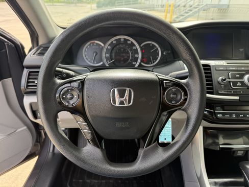 Used 2016 Honda Accord LX image 13