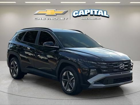 Used 2025 Hyundai Tucson SEL FWD image 7