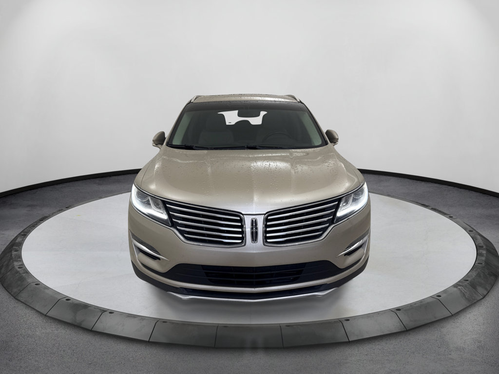 Used 2017 Lincoln MKC Reserve FWD image 2