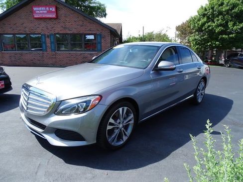 Used 2015 Mercedes-Benz C 300 Sedan image 3