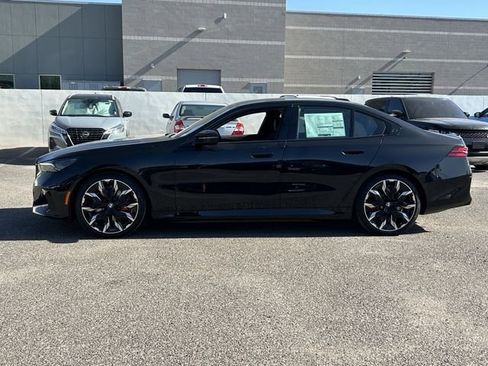 New 2026 BMW i5 w/ Executive Package AWD/4WD image 9