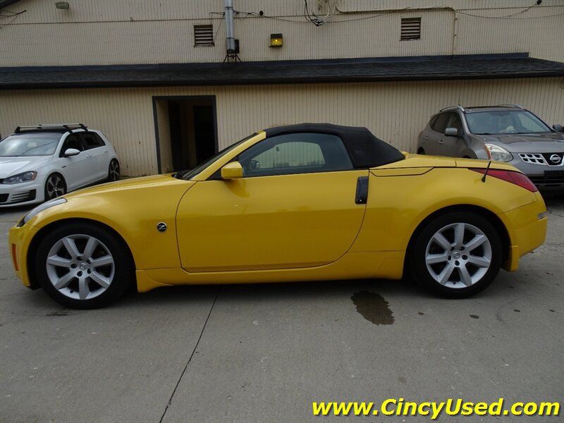 Used 2005 Nissan 350Z Enthusiast RWD image 5