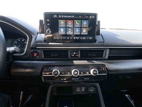 Used 2025 Honda Pilot Touring image 17