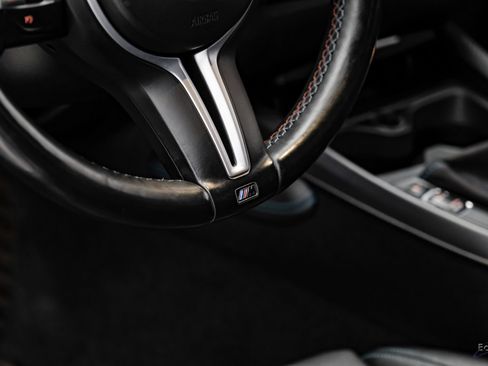 Used 2017 BMW M2 RWD image 46