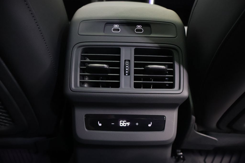 Used 2025 Audi SQ5 Prestige w/ Prestige Package AWD/4WD image 25