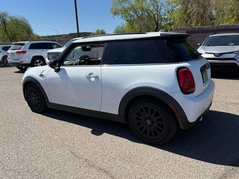 Used 2020 MINI Cooper 2-Door Hardtop FWD image 6