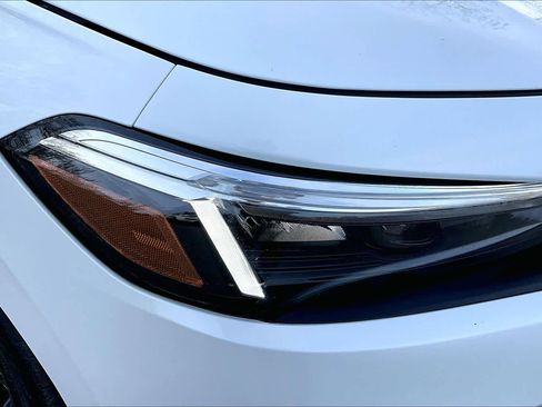 Used 2023 Honda Civic Sport image 25