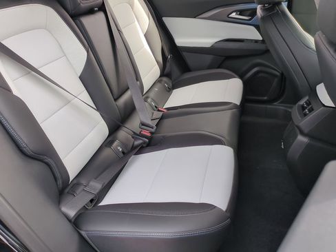 New 2026 Chevrolet Equinox EV LT image 25