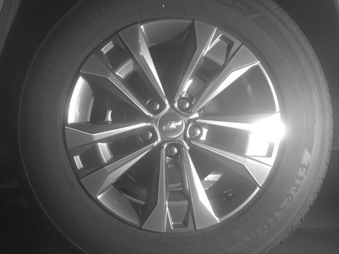 Used 2025 Chevrolet Equinox LT image 14