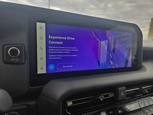 Used 2025 Toyota Land Cruiser image 28