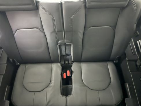 Used 2020 Land Rover Defender 110 X image 15