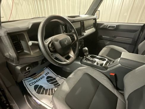Used 2025 Ford Bronco Big Bend image 9