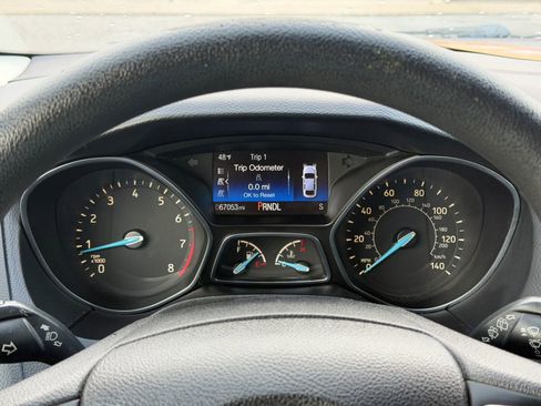 Used 2015 Ford Focus SE image 29