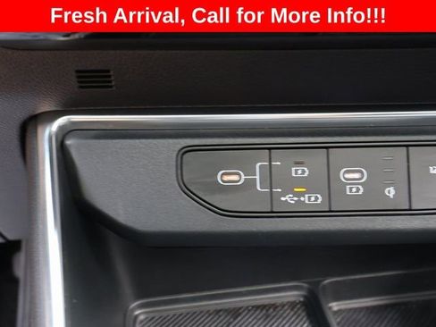 Used 2025 Kia Carnival SX Prestige FWD image 33