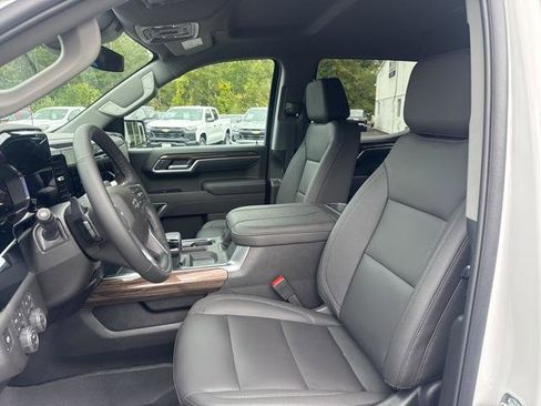 New 2026 Chevrolet Silverado 1500 RST w/ RST All Star Premium Package image 9