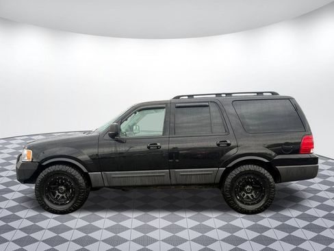 Used 2005 Ford Expedition XLT image 4
