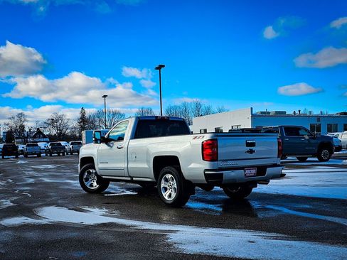 Used 2017 Chevrolet Silverado 1500 LT w/ LT Convenience Package image 6