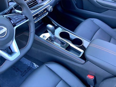 New 2025 Nissan Altima 2.5 SR w/ SR Premium Package image 8