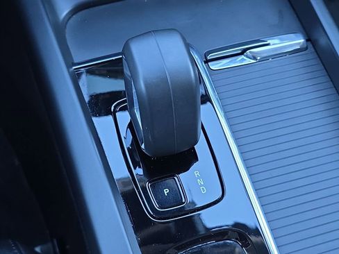 Used 2024 Volvo S60 B5 Core image 16