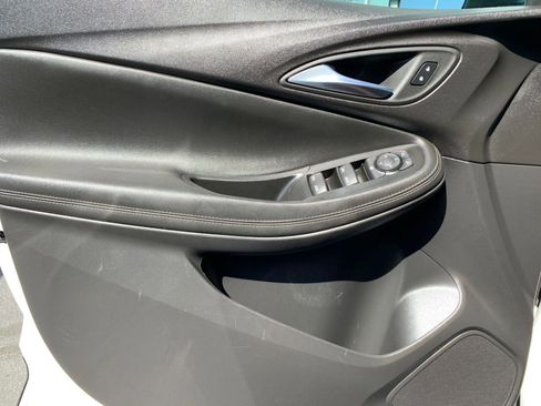 Used 2025 Buick Encore GX Preferred image 20