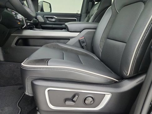 New 2026 RAM 1500 Laramie AWD/4WD image 20