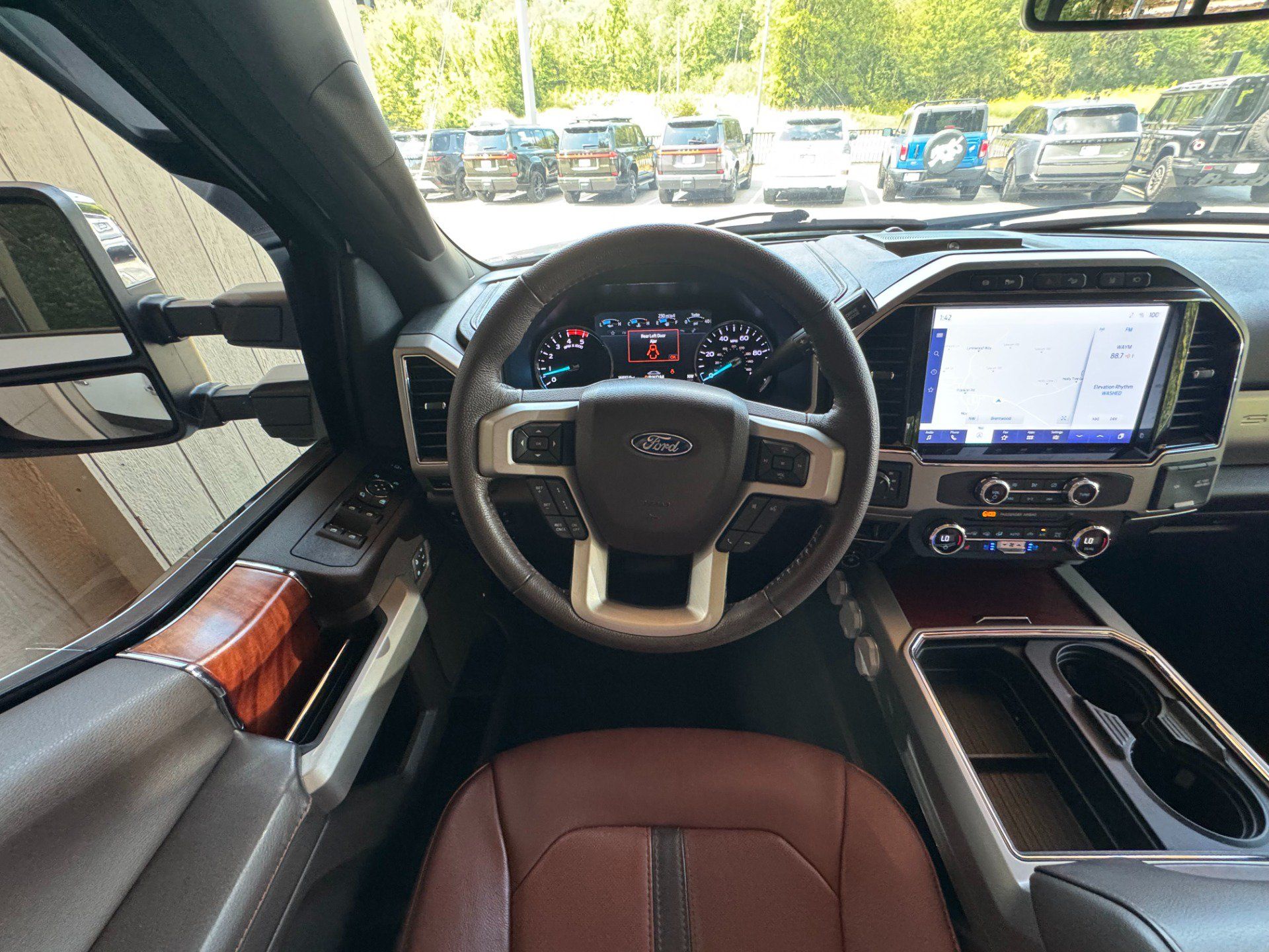 Used 2022 Ford F350 King Ranch w/ King Ranch Ultimate Package AWD/4WD image 44