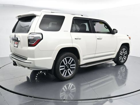 Used 2017 Toyota 4Runner Limited AWD/4WD image 8
