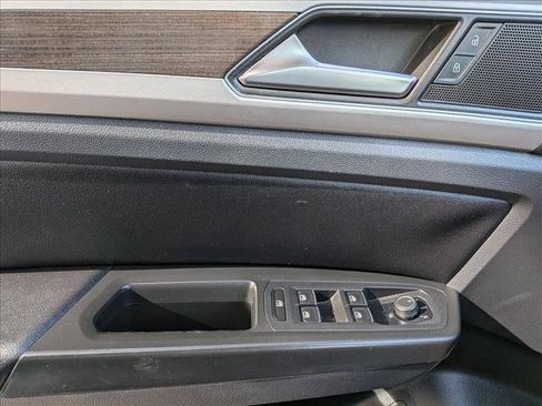 Used 2018 Volkswagen Atlas SE image 14