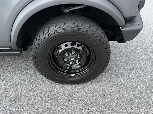 Used 2023 Ford Bronco Black Diamond AWD/4WD image 14