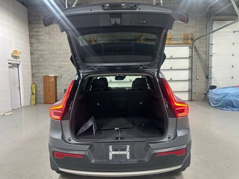 Used 2019 Volvo XC40 T5 Momentum AWD/4WD image 21