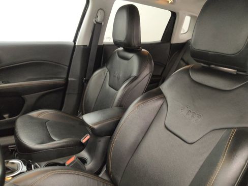 Used 2021 Jeep Compass Limited AWD/4WD image 17