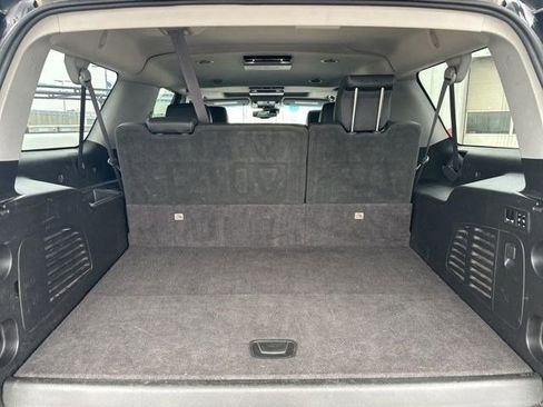 Used 2017 Chevrolet Suburban Premier image 37