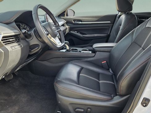 Used 2023 Nissan Altima 2.5 SR image 15