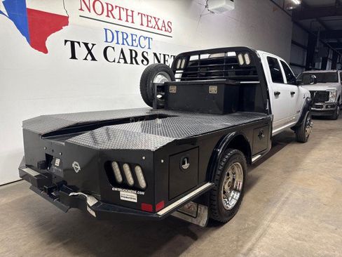 Used 2022 RAM 5500 Tradesman w/ Chrome Appearance Group AWD/4WD image 6