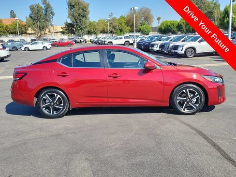 Used 2024 Nissan Sentra SV FWD image 33