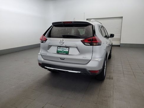 Used 2020 Nissan Rogue SV AWD/4WD image 7