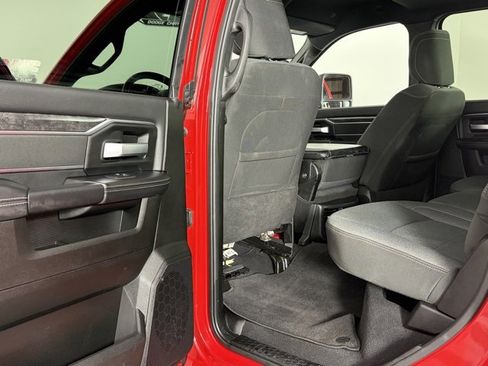 Used 2024 RAM 2500 Big Horn w/ Sport Appearance Package image 26