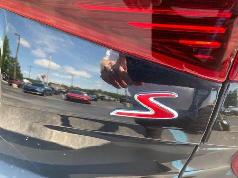 Used 2021 Kia Seltos S FWD image 8