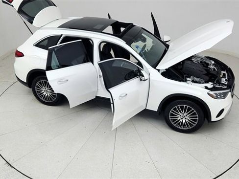 Used 2025 Mercedes-Benz GLC 300 image 80
