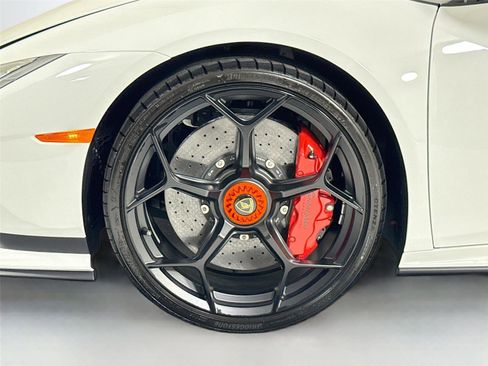 Used 2024 Lamborghini Huracan Tecnica image 38