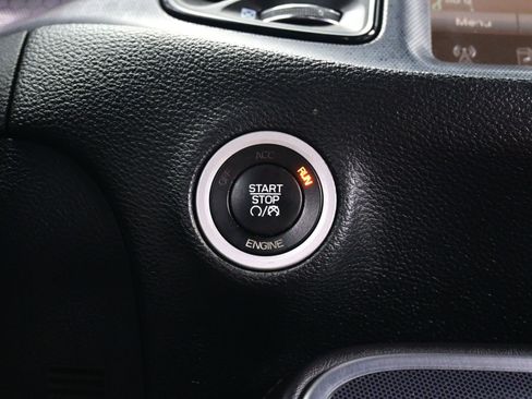 Used 2015 Dodge Challenger SXT Plus w/ Driver Convenience Group image 20