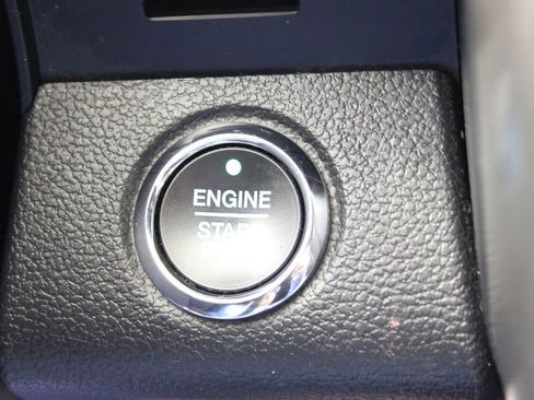 Used 2020 Ford Expedition XLT w/ Equipment Group 201A image 11