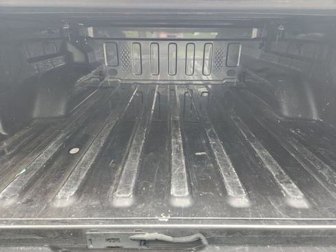 Used 2021 Jeep Gladiator Sport AWD/4WD image 30