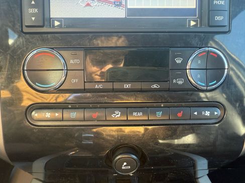 Used 2014 Ford Expedition EL Limited w/ Equipment Group 301A image 24