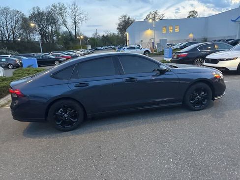 Used 2025 Honda Accord SE image 13