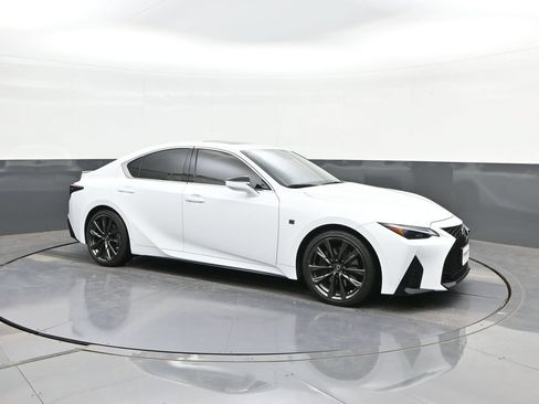 Used 2025 Lexus IS 350 F Sport RWD image 17