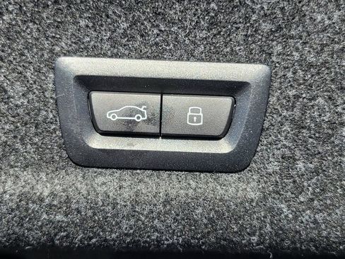 Used 2025 BMW 330i xDrive 330i xDrive image 26